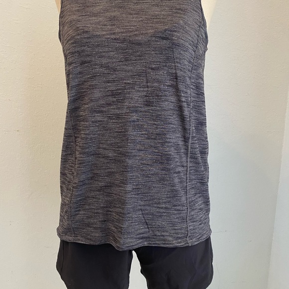 Lululemon Keyhole Tank - Picture 3 of 4